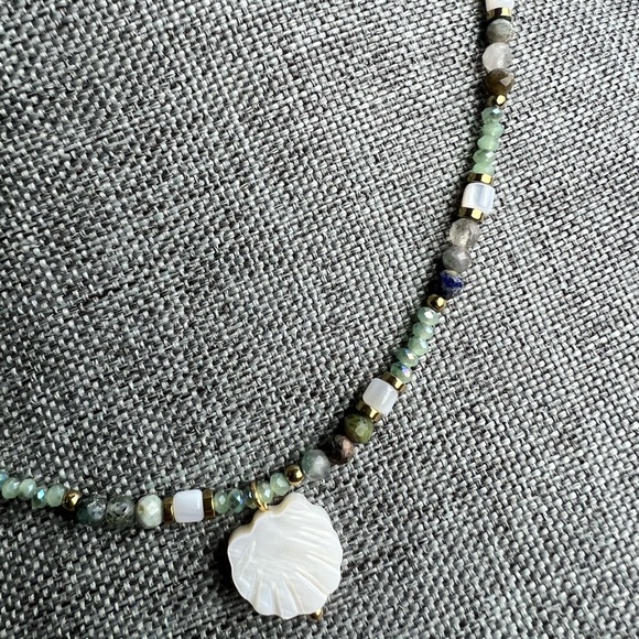 SOLD Bead Necklace Faux Shell Pendant Charm Beach Jewelry seashell beaded neckla - Picture 10 of 15